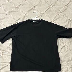 Uniqlo Airsm Men's Black Short Sleeve Tee